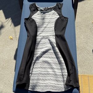 Maurices Black and Gray Patterned Casual Dress